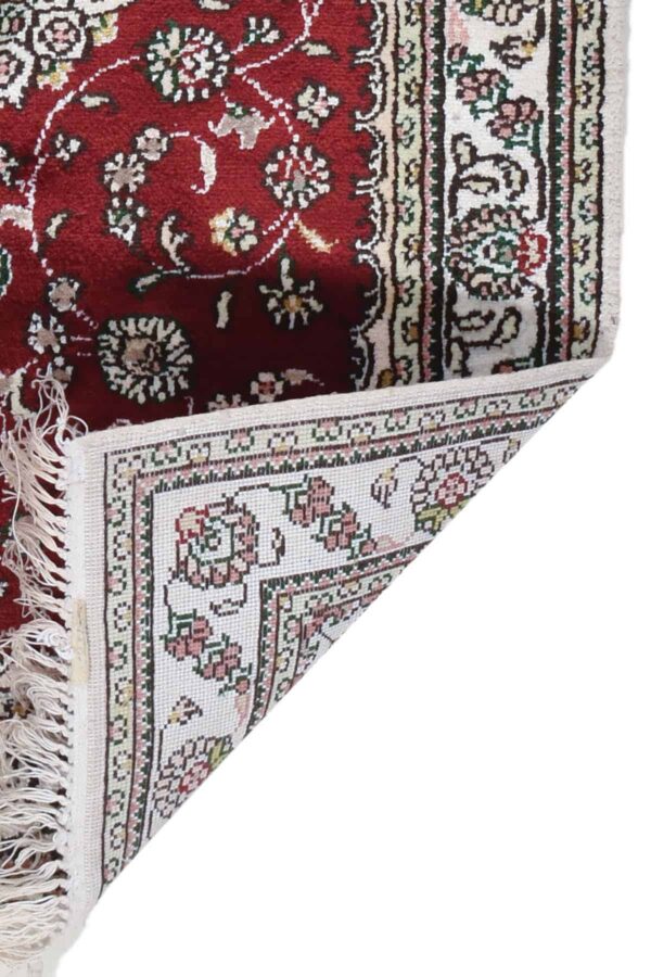 שטיח עבודת יד משי אדום בז' בסגנון כפרי מלבני מתאים במיוחד למשרד