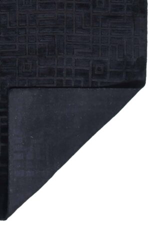 שטיח שחור פיוני PE-1018