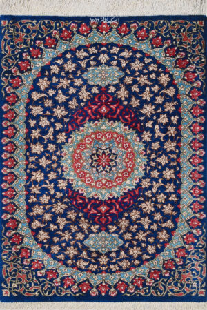 שטיח משי בסגנון כפרי מלבני בצבעים אדום וכחול