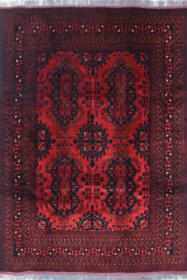 שטיח כפרי מלבני מצמר עם פטרנים אדומים