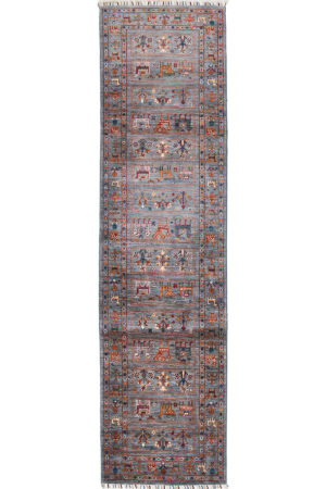 שטיח ראנר כפרי צבעוני עשוי צמר מתאים במיוחד למסדרון עם פרנזים לבנים ודוגמאות אתניות