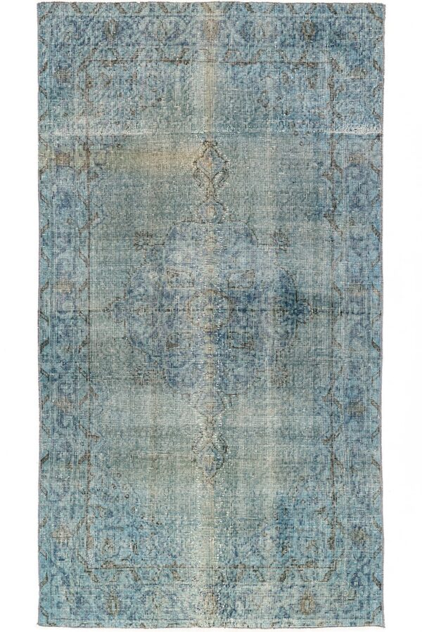 שטיח וינטג' טורקי בצבע תכלת עבה וחומרי מ-100% צמר