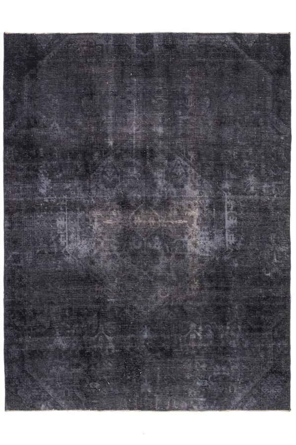 שטיח כפרי מלבני עשוי צמר בצבע שחור עם עיצובים מעורפלים