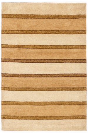 שטיח כפרי מלבני מצמר בצבעים חמים של בז' וחום