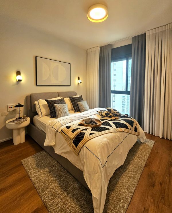 שטיח מנילה LEZA לבן ירוק - דירות לדוגמה דיור מוגן פאלאס ראשון לציון - אדריכל הבית אור זאבי