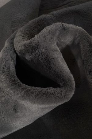 מויו אפור כהה