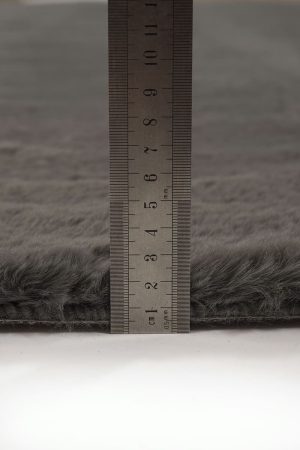 מויו אפור כהה